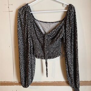 Black & White Floral Ruched Crop Top – Long Sleeve Cottagecore Blouse